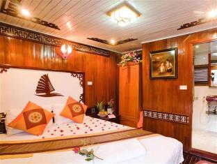 Fantasea cruise 2 days 1 night ( overnight on the boat )